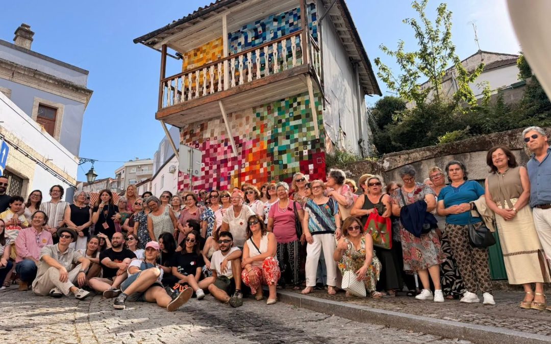 Ação artística comunitária “A Nossa Casa”