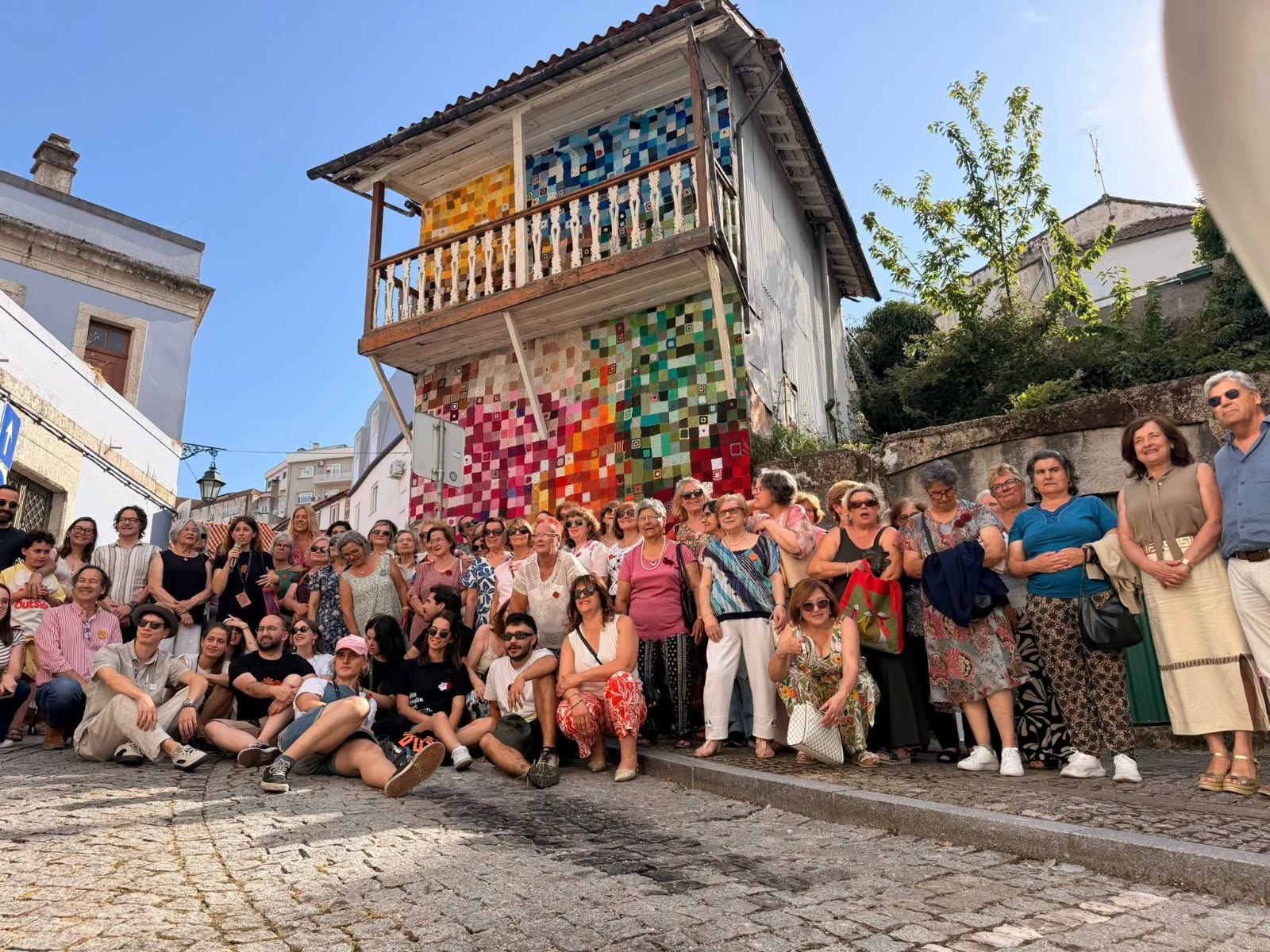 Ação artística comunitária “A Nossa Casa”